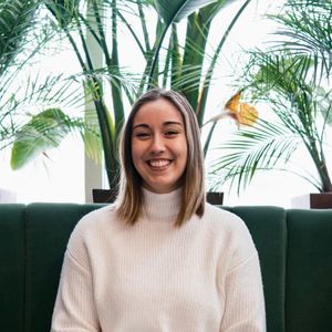 Meet your Posher, Roxanne